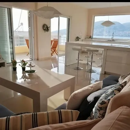 Elena'S Hotel & Apartments *