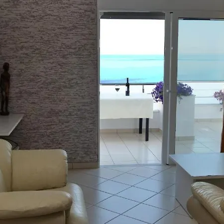 Elena'S Hotel & Apartments