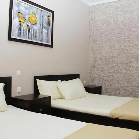Elena'S Hotel & Apartments *