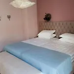 Elena'S Hotel & Apartments